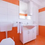 Holiday home Orange With Heated Pool And Parking Zadar
