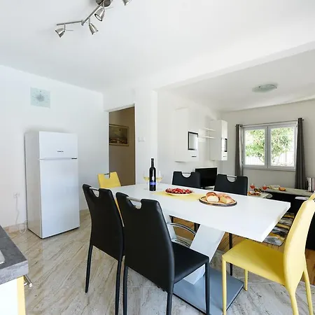 柑橘度假屋-带温水游泳池和停车场 *