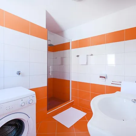 度假居 柑橘度假屋-带温水游泳池和停车场 *