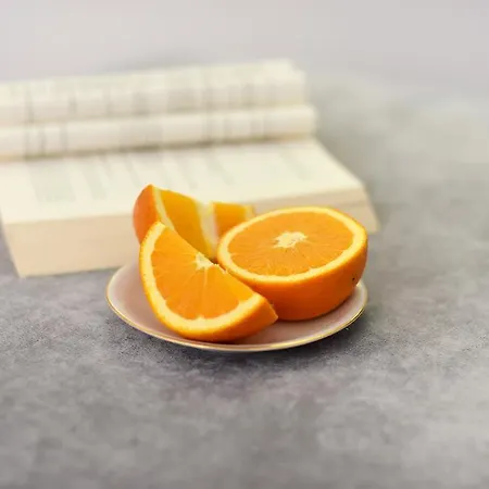 Dom wakacyjny Orange With Heated Pool And Parking
