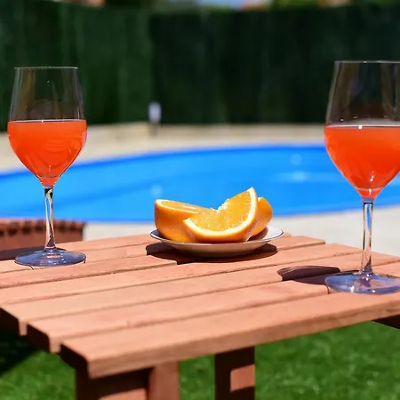 Dom wakacyjny Orange With Heated Pool And Parking *