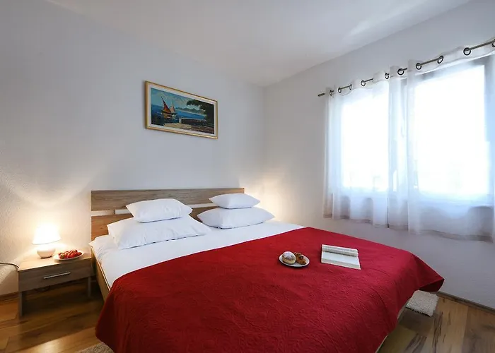 Orange With Heated Pool And Parking Semesterbostad Zadar