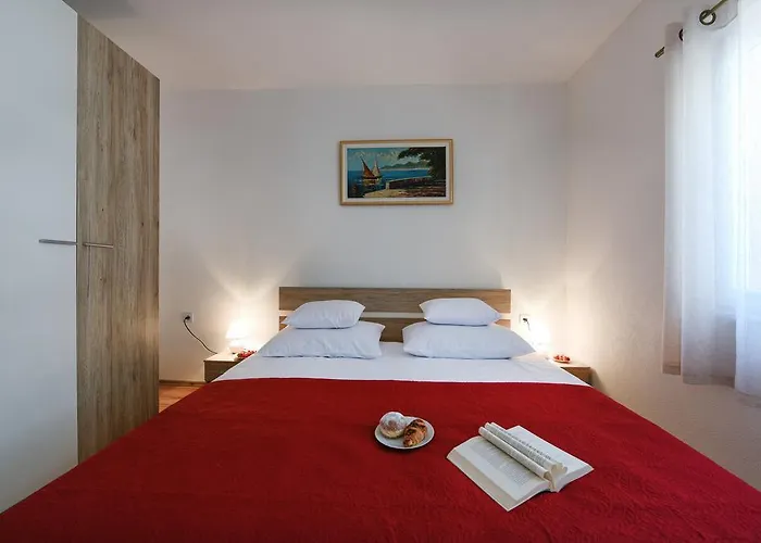 Orange With Heated Pool And Parking